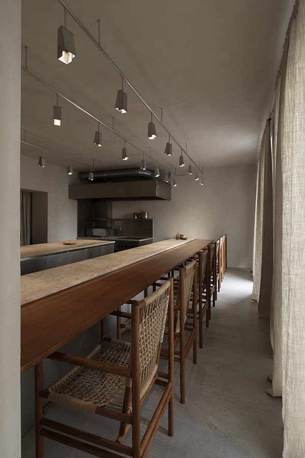 CLAYTEC Produkte als Zutat für eine neue Architektur im Restaurant Ernst in Berlin