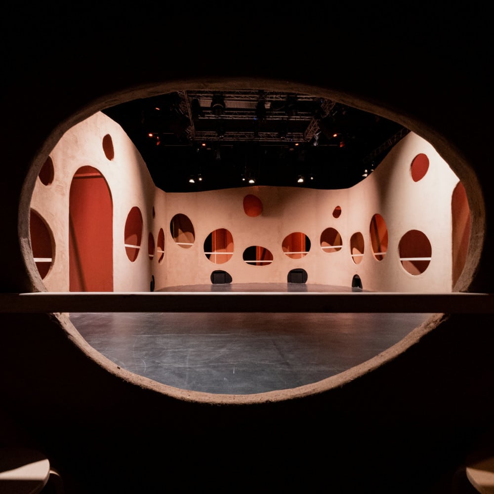 Architektur-Kollektivs „raumlaborberlin“ ist im Künstlerhaus Mousonturm in Frankfurt ausgestellt und stellt dort ihre Arbeit mit CLAYTEC aus